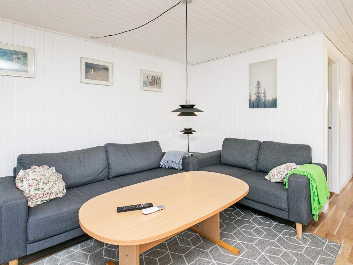 4 Person Holiday Home In L Kken 루켄 외부 사진