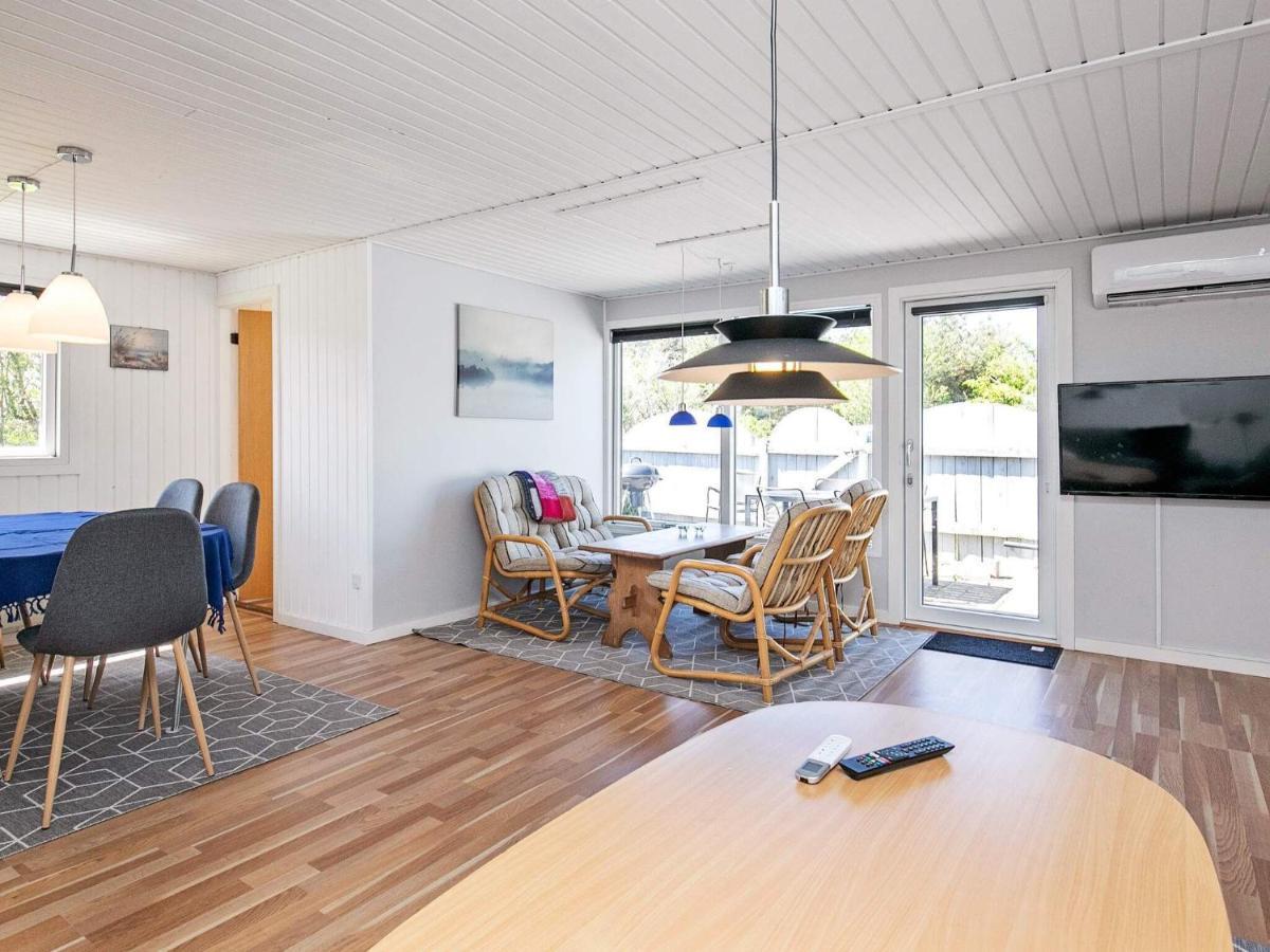4 Person Holiday Home In L Kken 루켄 외부 사진