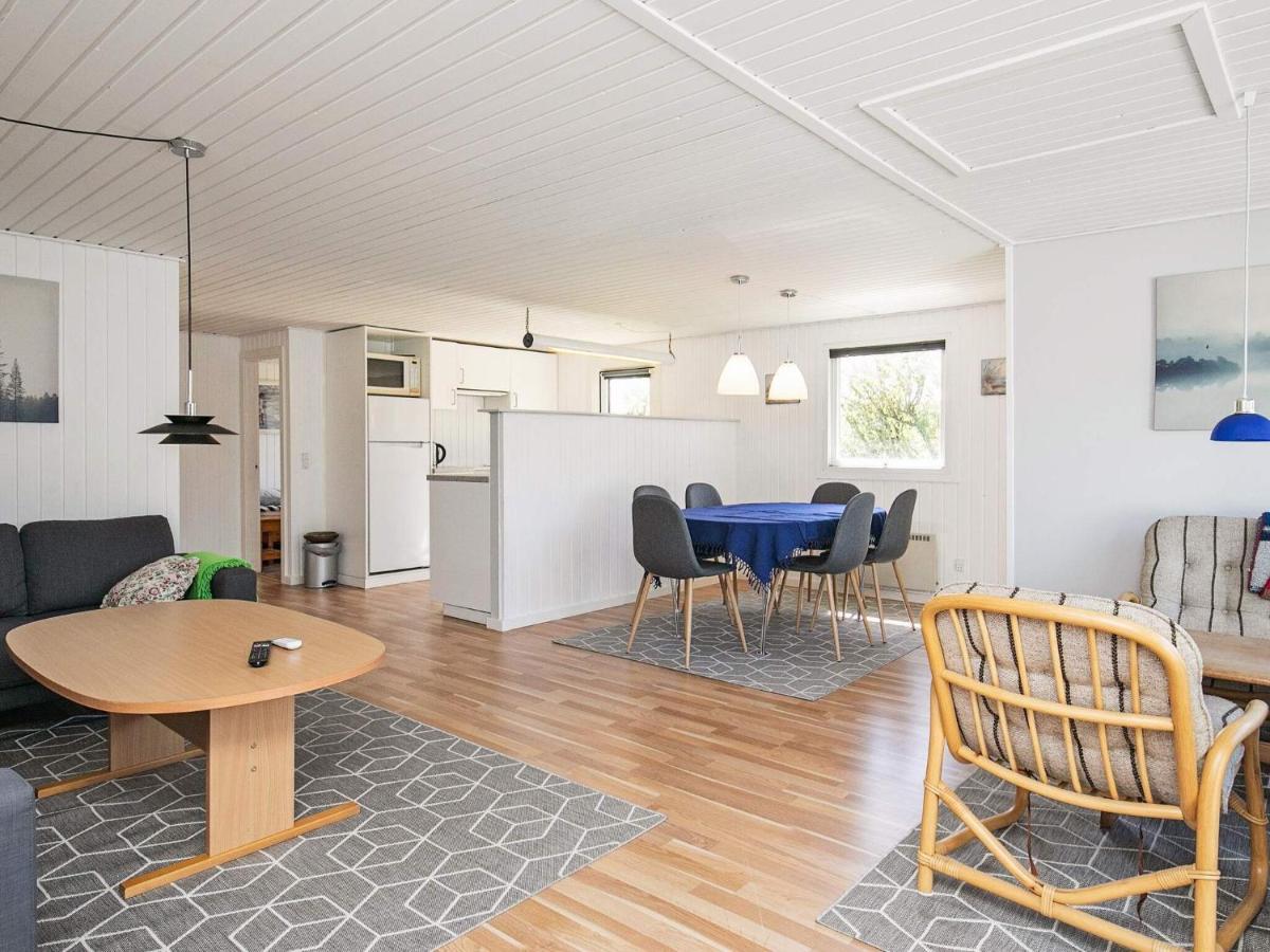 4 Person Holiday Home In L Kken 루켄 외부 사진