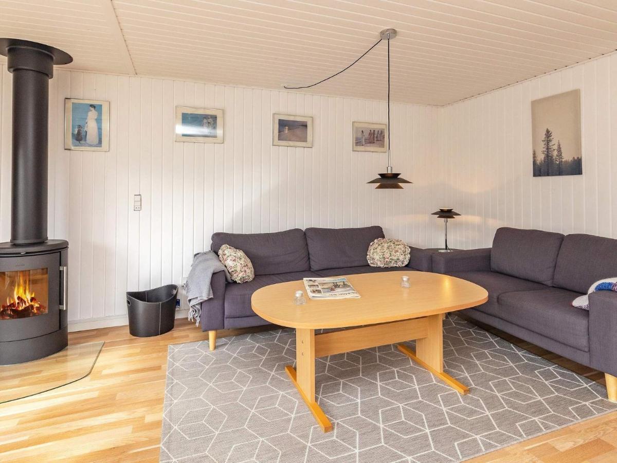 4 Person Holiday Home In L Kken 루켄 외부 사진